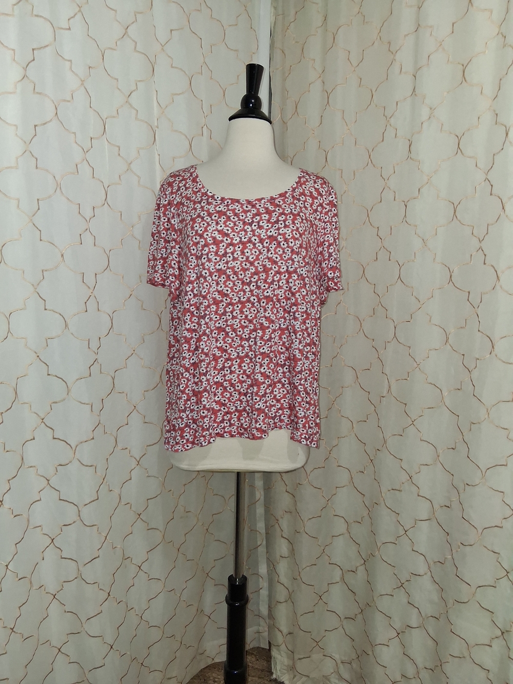 Lucky Brand RED Floral Scoop Neck Short Sleeve Top